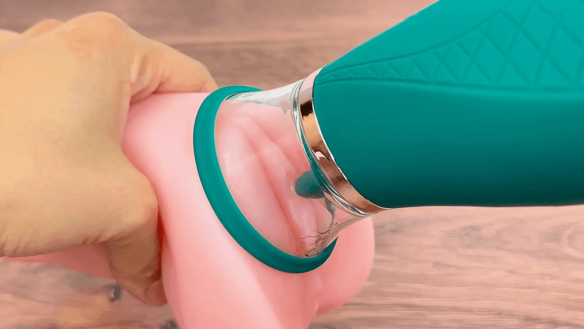 Ikshana Clit Licking & Sucking Tongue | Handheld Clit Pump - Image 2
