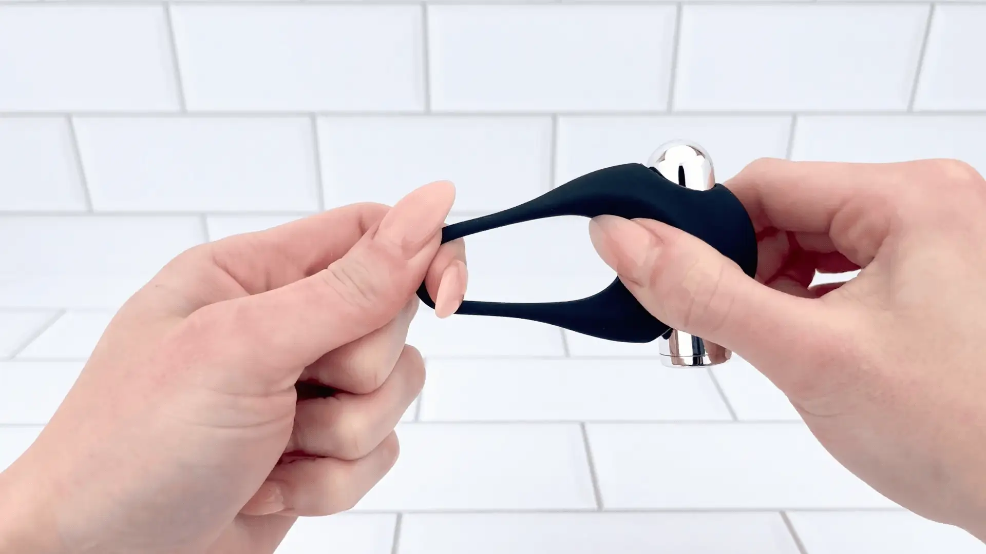 Silicone Vibrating Cock Ring with Raised Ticklers - Image 6